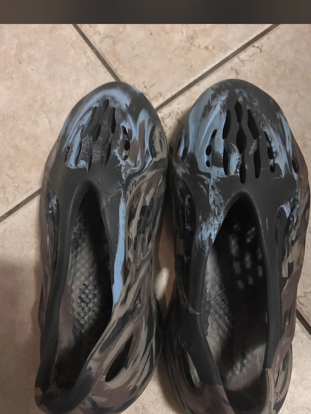 Men's Slip-On Foam Sandals in Black and Light Gray